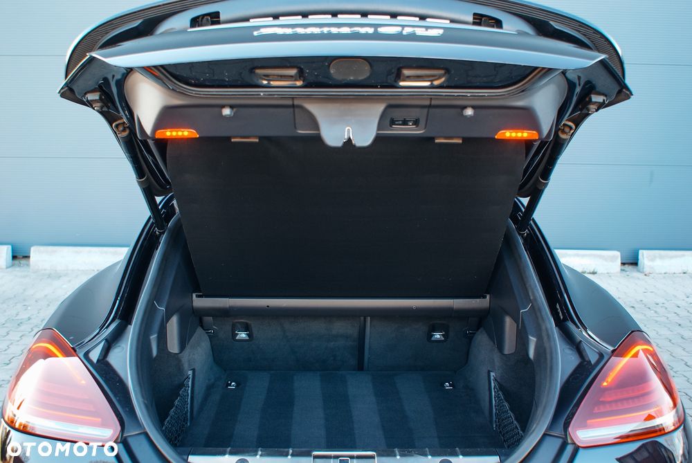 Porsche Panamera GTS - 13