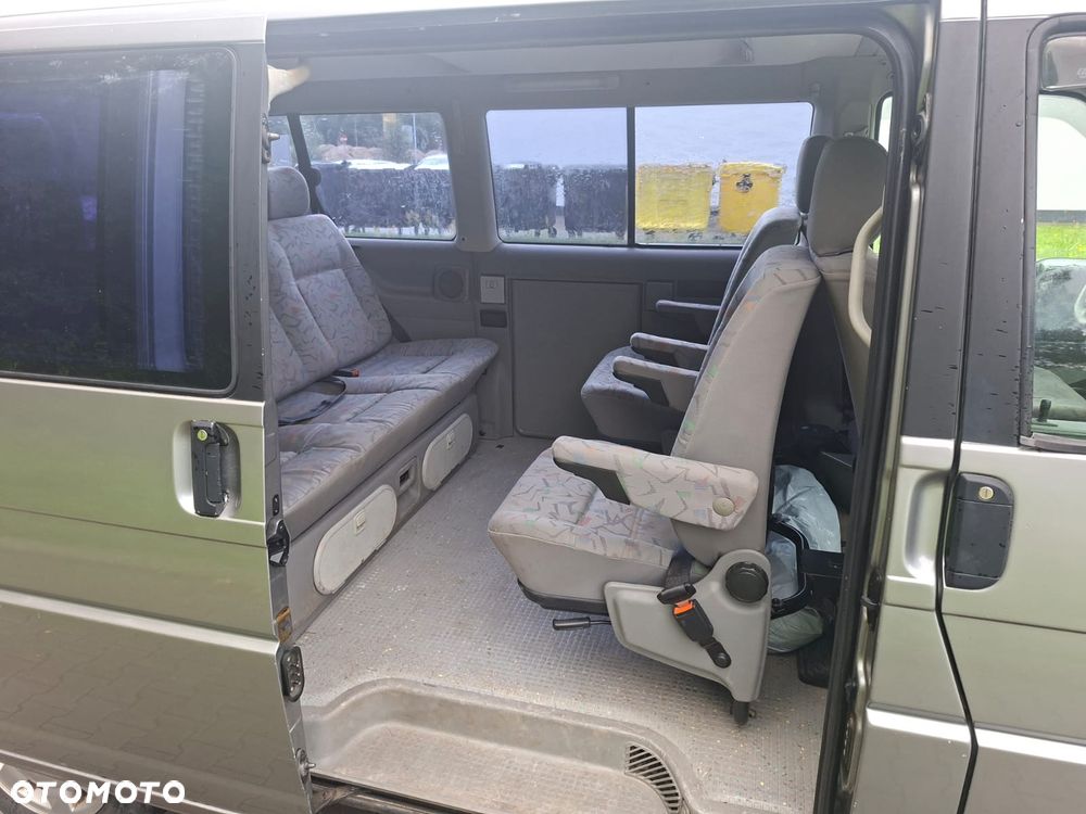 Volkswagen Multivan - 6
