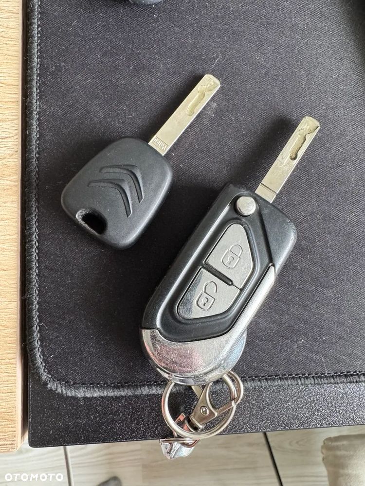 Citroën DS3 1.6 THP SportChic - 8