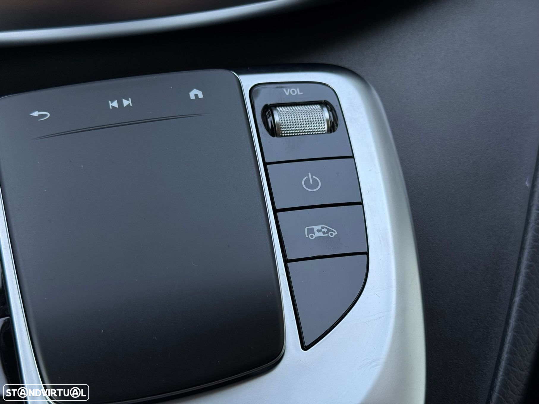 Mercedes-Benz V 300 d Longo Avantgarde - 56