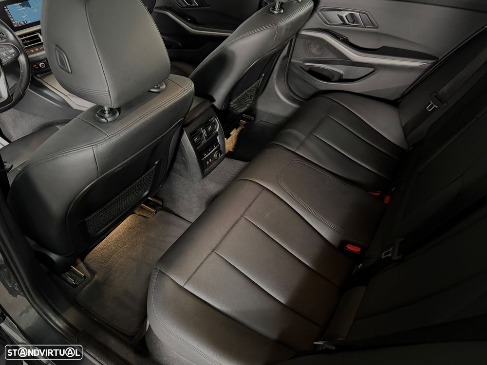 BMW 318 d Aut. Sport Line - 9