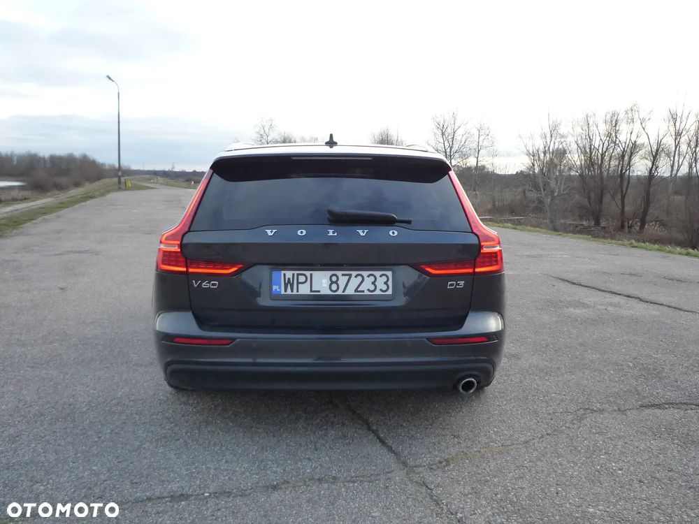 Volvo V60 D3 Geartronic Summum - 11