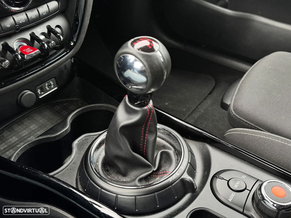 MINI Clubman Cooper D - 14