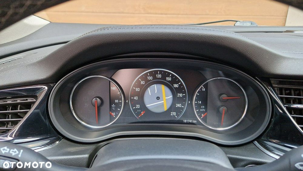 Opel Insignia - 28