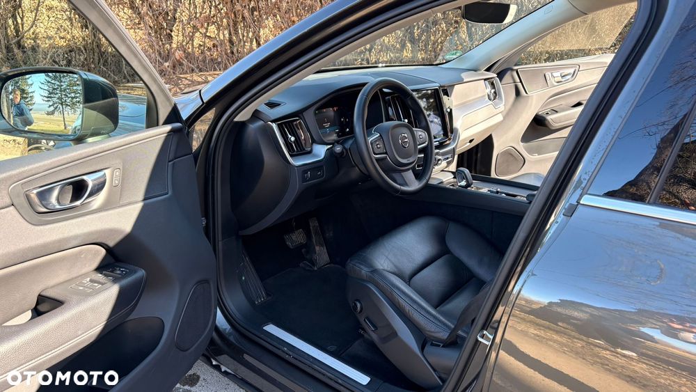 Volvo XC 60 B4 D Geartronic Momentum - 6