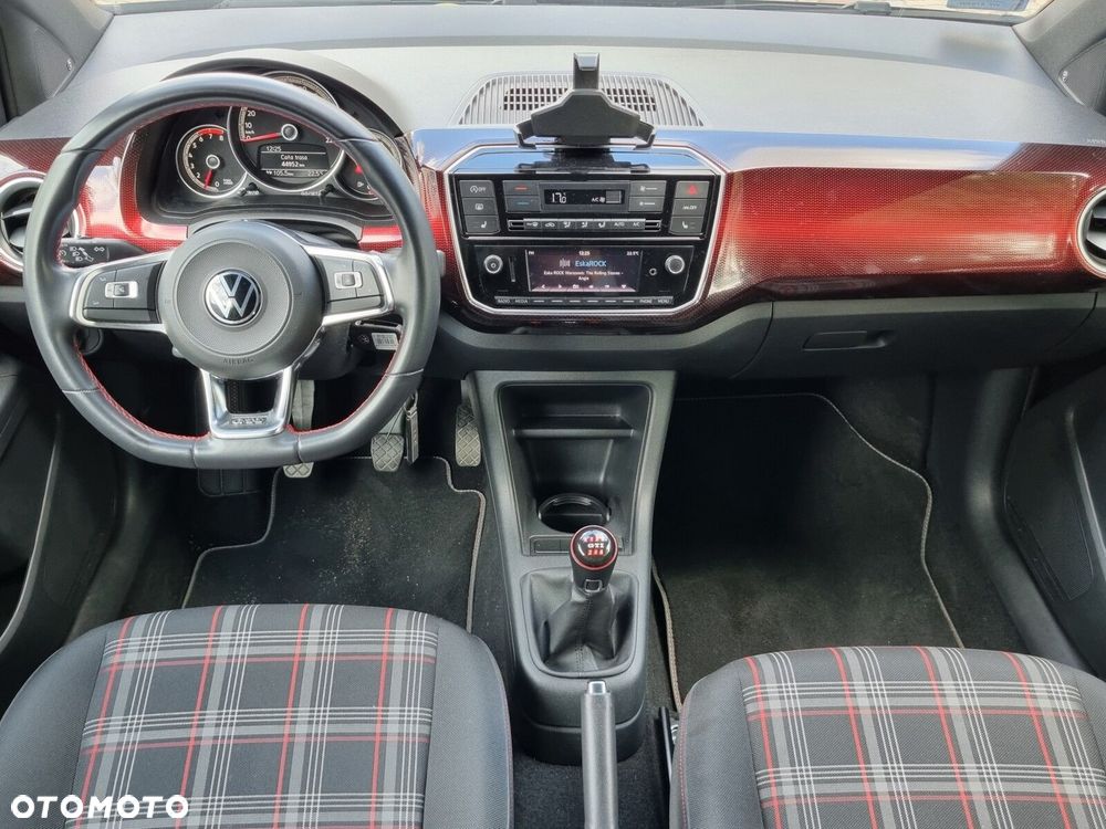 Volkswagen up! 1.0 TSI GTI - 13
