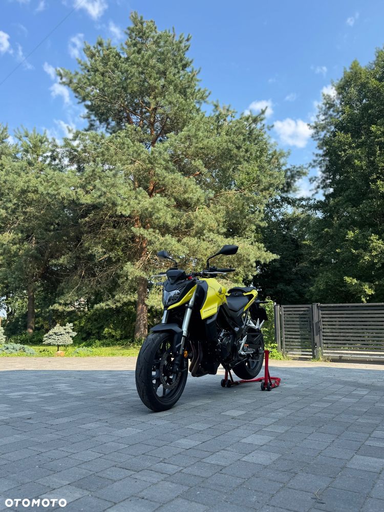 Honda Hornet - 2