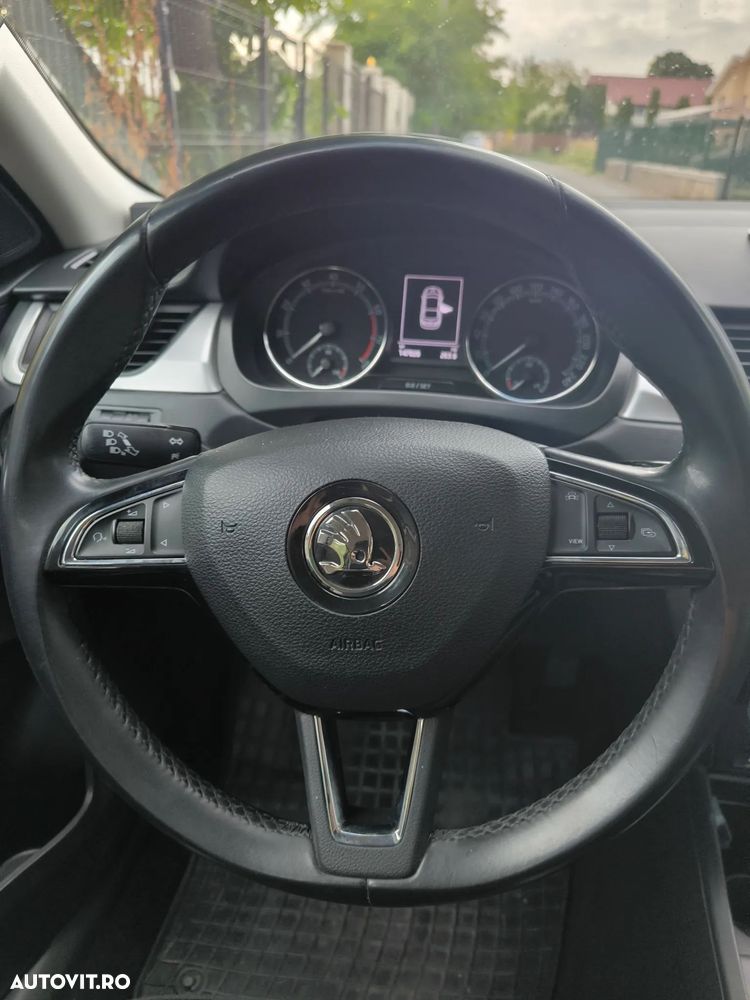 Skoda RAPID - 8
