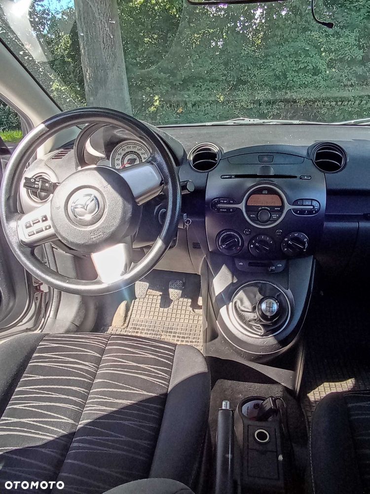 Mazda 2 - 2