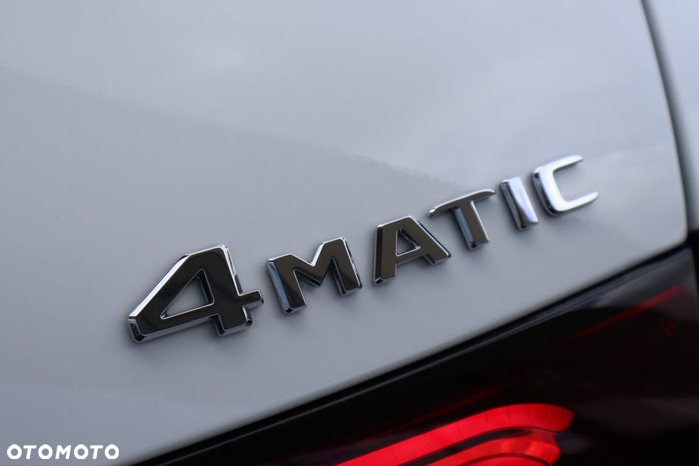 Mercedes-Benz GLC - 22