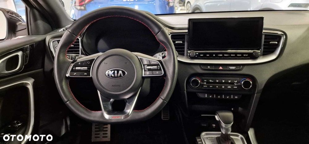 Kia ProCeed 1.6 T-GDI GT DCT - 14