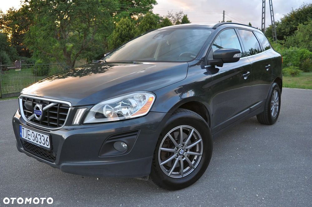 Volvo XC 60 2.4D AWD Momentum - 1