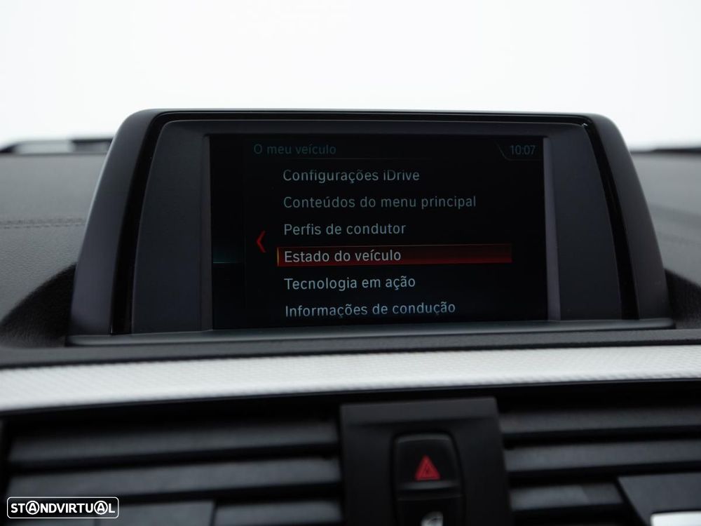 BMW 116 d Pack M - 21