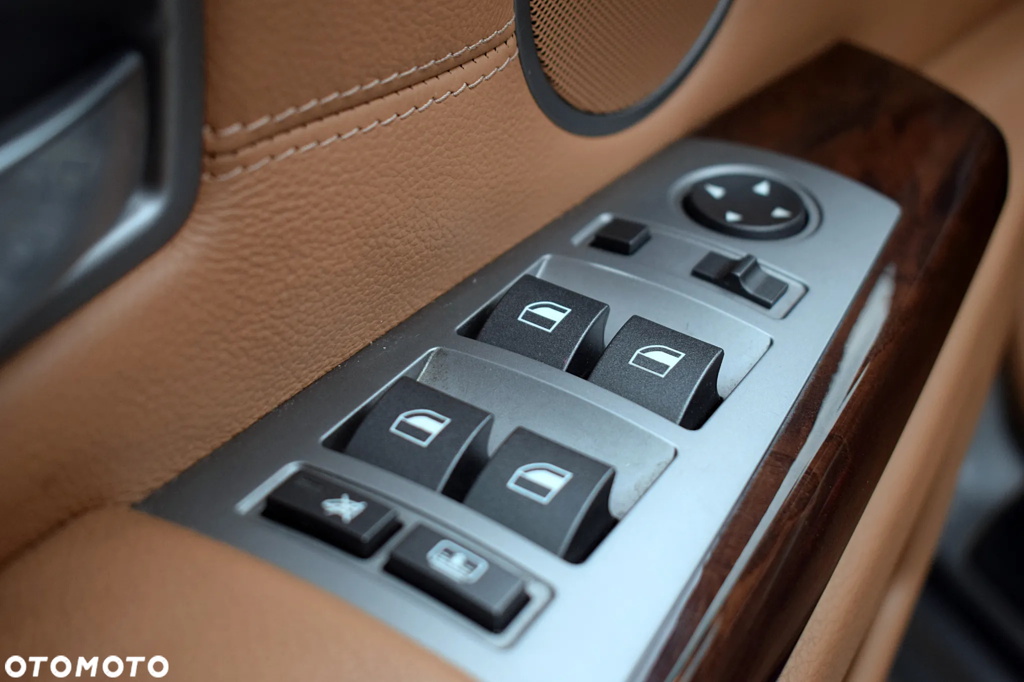 BMW Seria 7 745d - 11