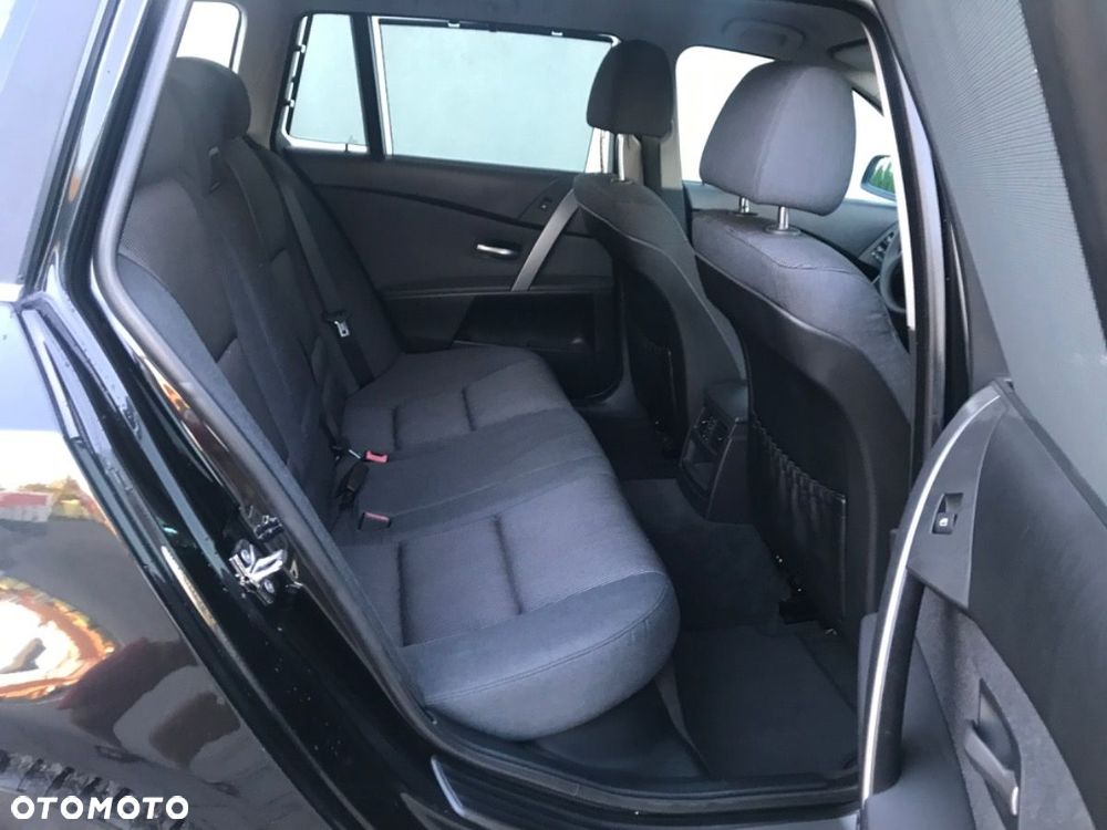 BMW Seria 5 525d - 6