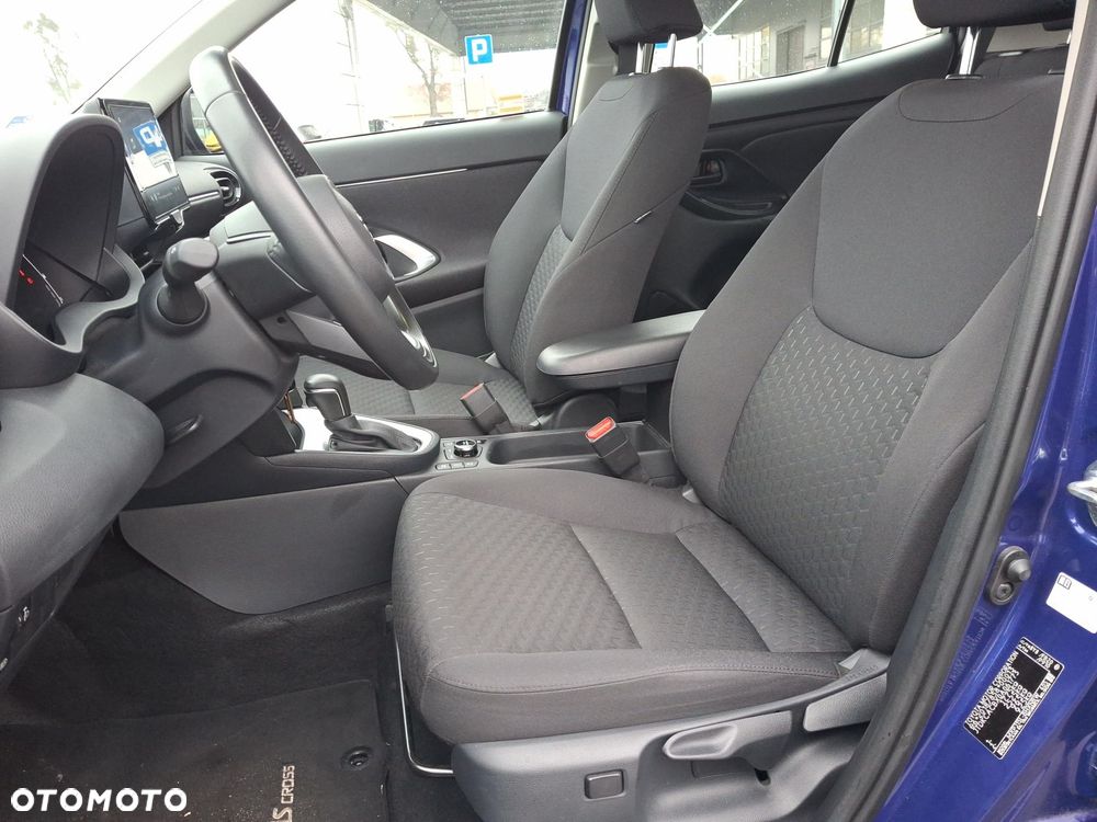 Toyota Yaris Cross - 24