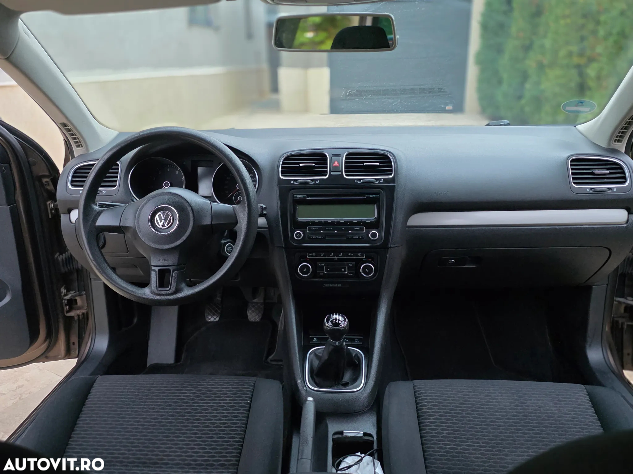 Volkswagen Golf - 5
