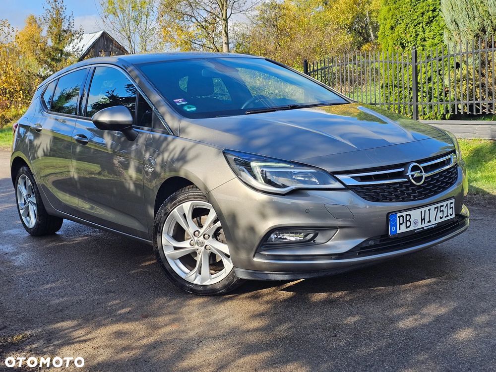 Opel Astra 1.4 Turbo 120 Jahre - 28