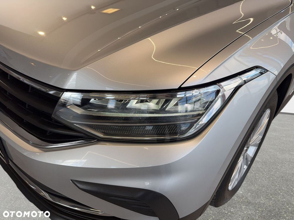 Volkswagen Tiguan - 10