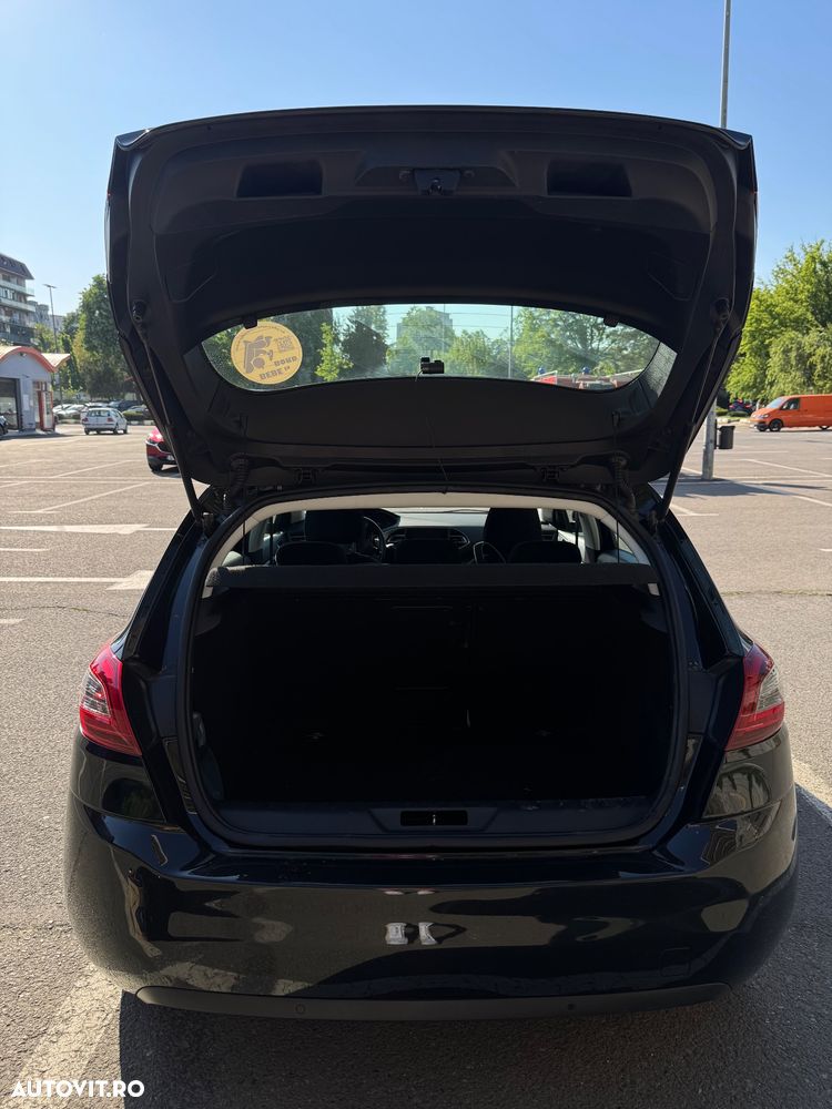 Peugeot 308 PureTech 130 GPF EAT8 Stop & Start Active - 6