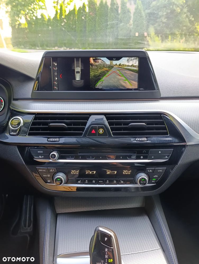 BMW Seria 5 520d M Sport sport - 21