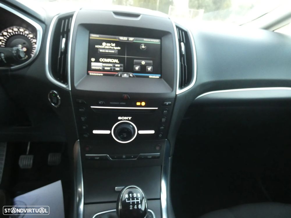 Ford S-Max 2.0 TDCi Titanium - 16