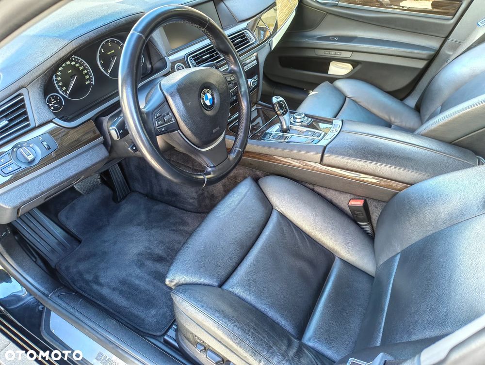 BMW Seria 7 730d - 11