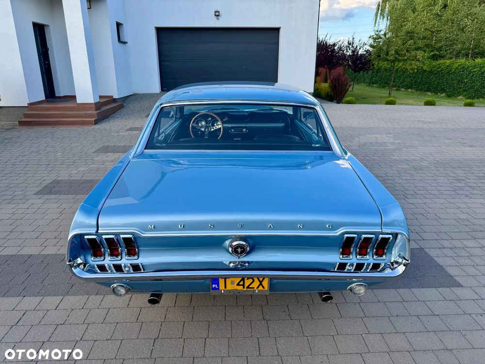 Ford Mustang - 13