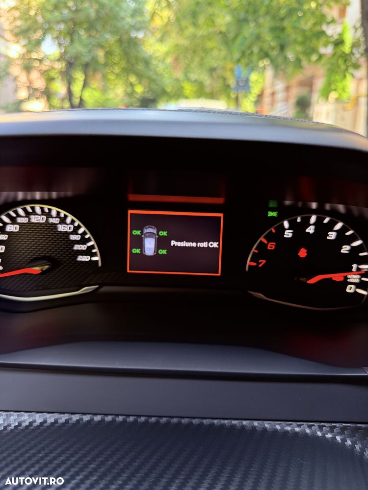 Peugeot 2008 1.2 L PureTech STT EAT8 Active - 20