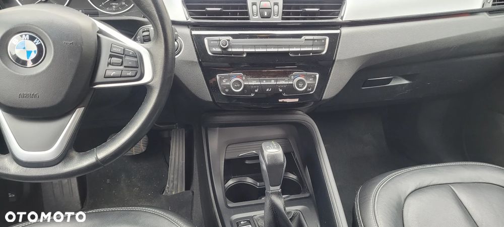 BMW X1 sDrive18d - 25
