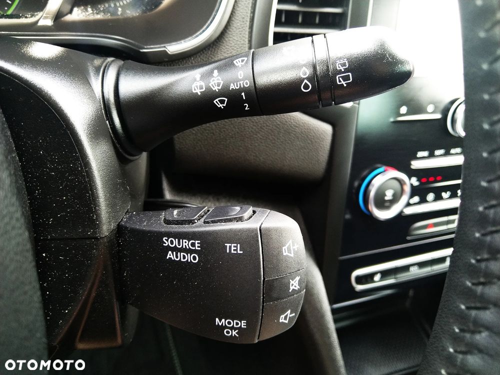 Renault Megane 1.2 Energy TCe Limited 2018 - 28