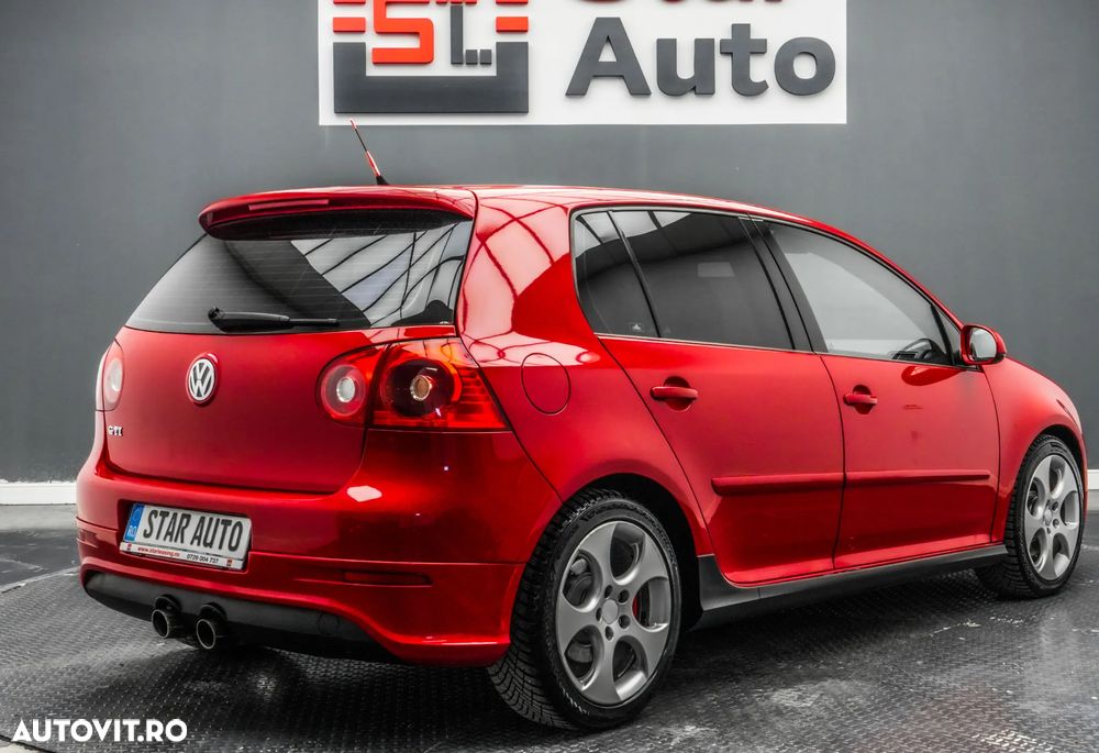 Volkswagen Golf 2.0 FSI GTI - 7