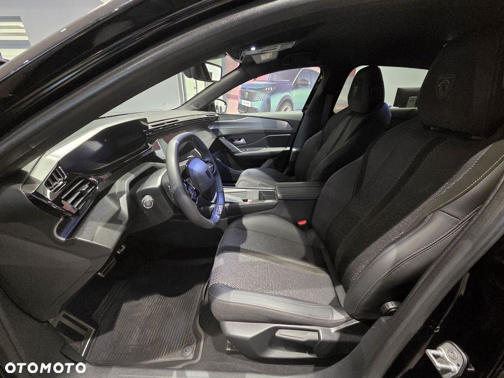 Peugeot 308 1.2 mHEV GT S&S e-DCS6 - 11