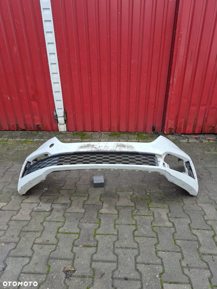 Skoda Scala zderzak przedni 657807221F - 2