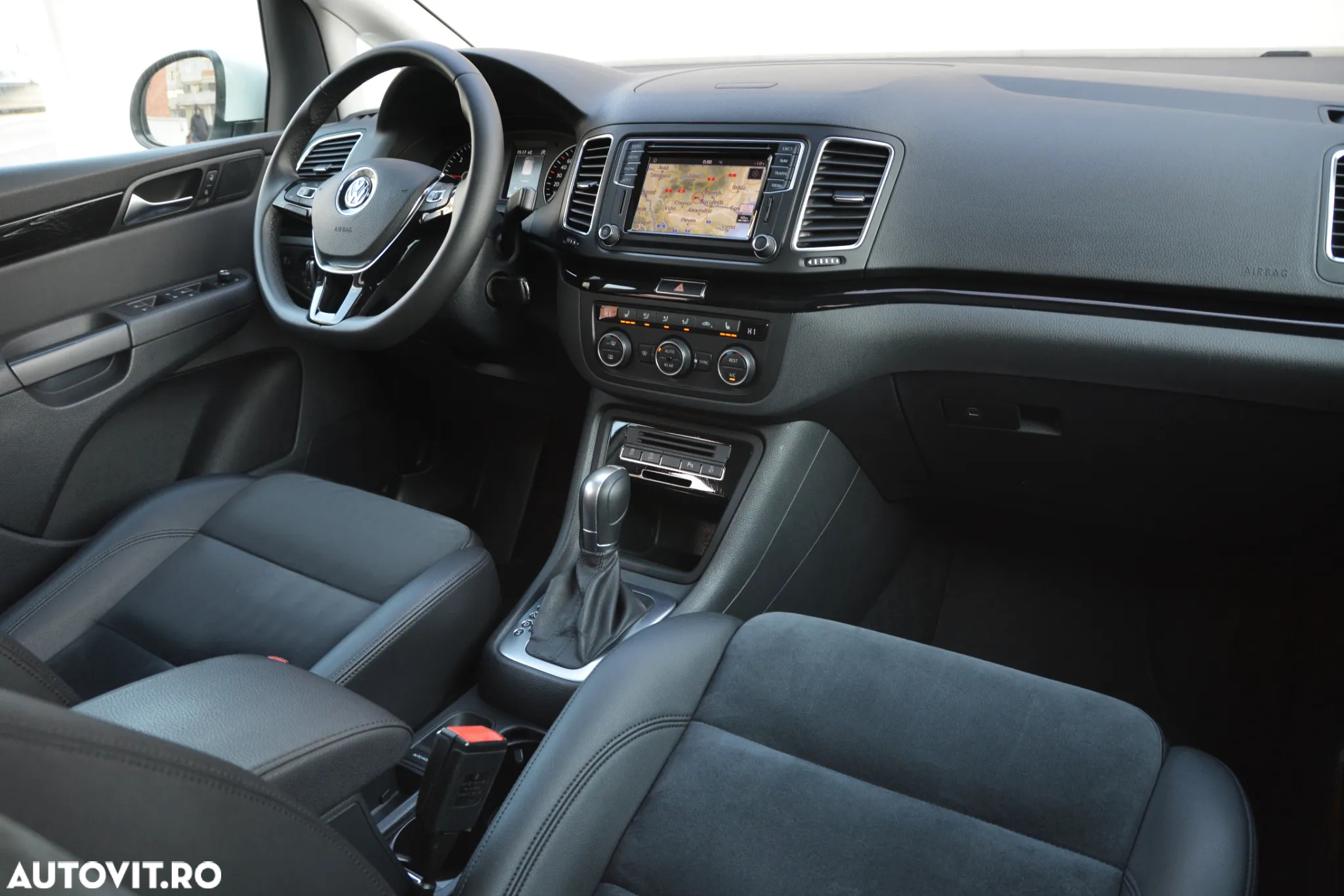 Volkswagen Sharan 2.0 TDI DSG (BlueMotion Technology) Highline - 10