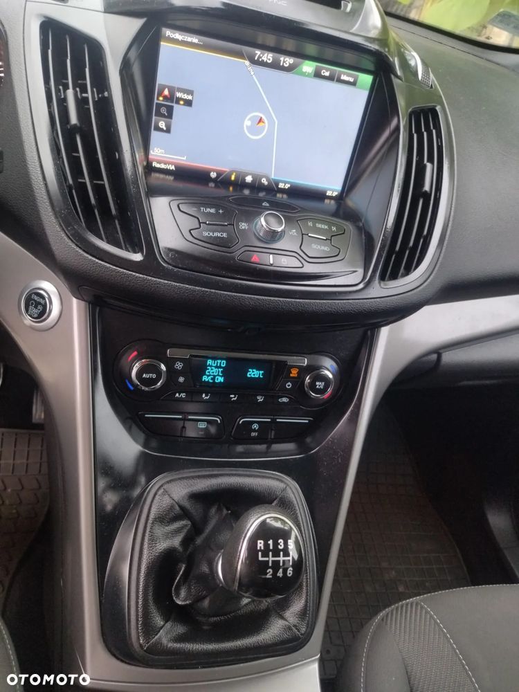 Ford Kuga - 26