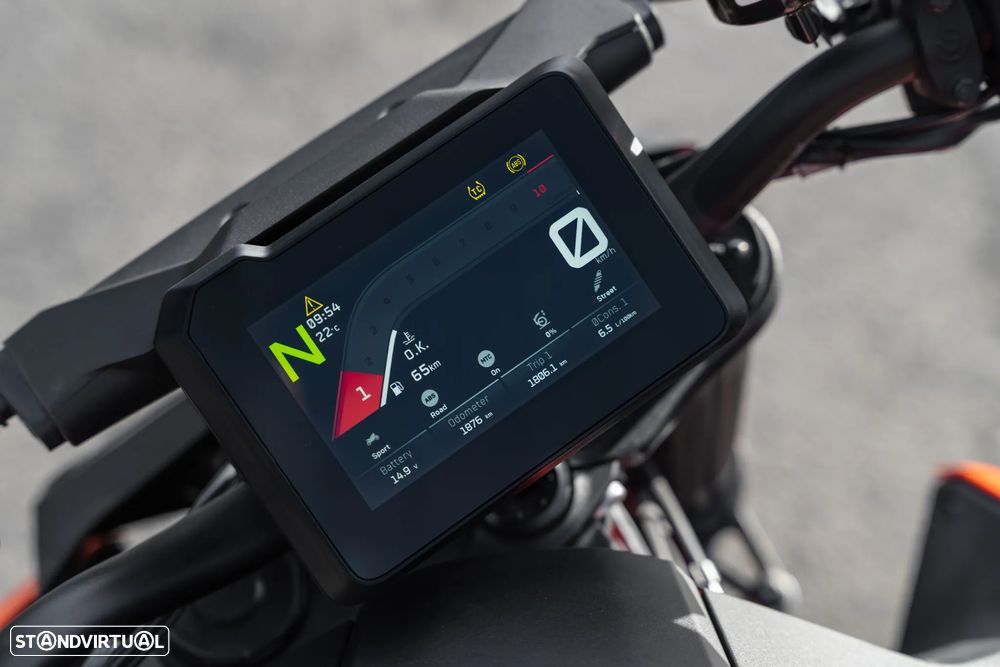 KTM Superduke R - 12