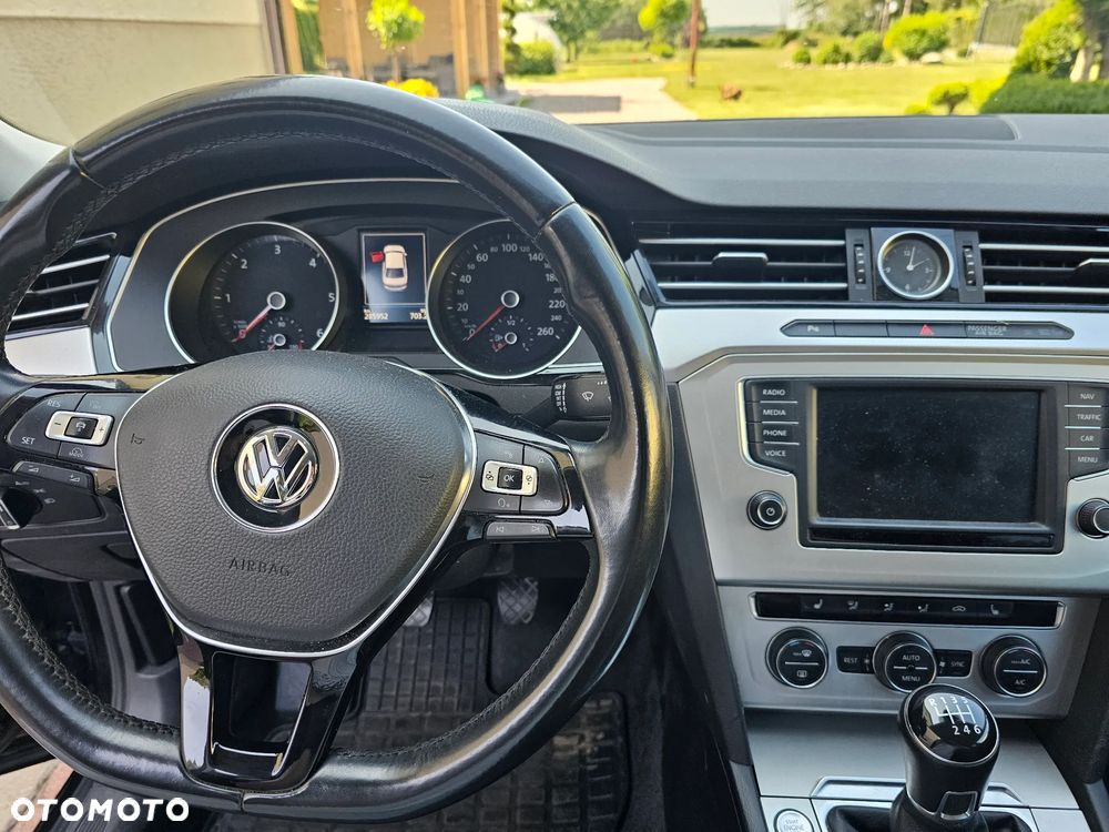 Volkswagen Passat 2.0 TDI BMT Comfortline - 5