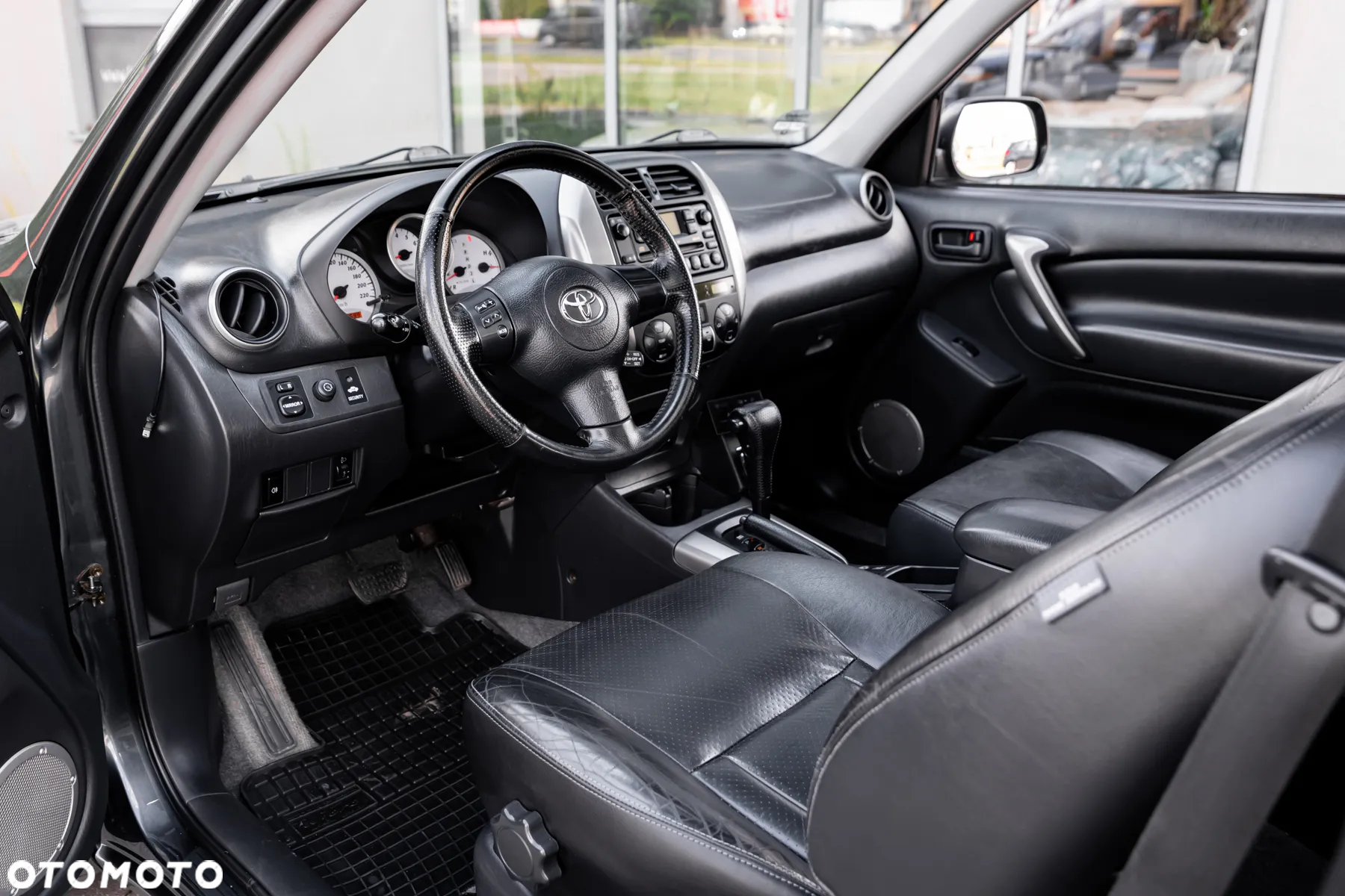 Toyota RAV4 2.0 VVT-i Sol - 16