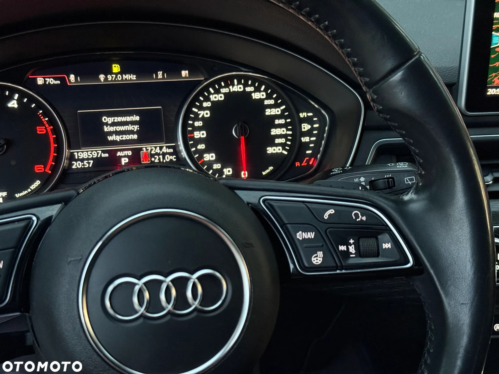 Audi A4 Avant 40 TDI quattro S tronic S line - 29