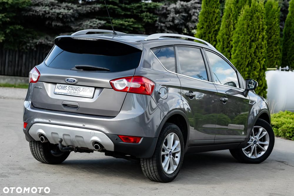 Ford Kuga 2.0 TDCi 2x4 Titanium - 3