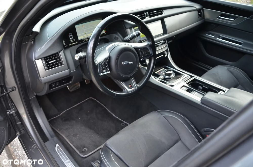 Jaguar XF 3.0 V6 AWD S - 13
