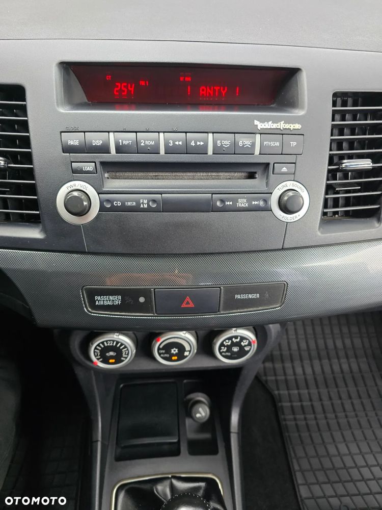 Mitsubishi Lancer 1.8 Inform - 28