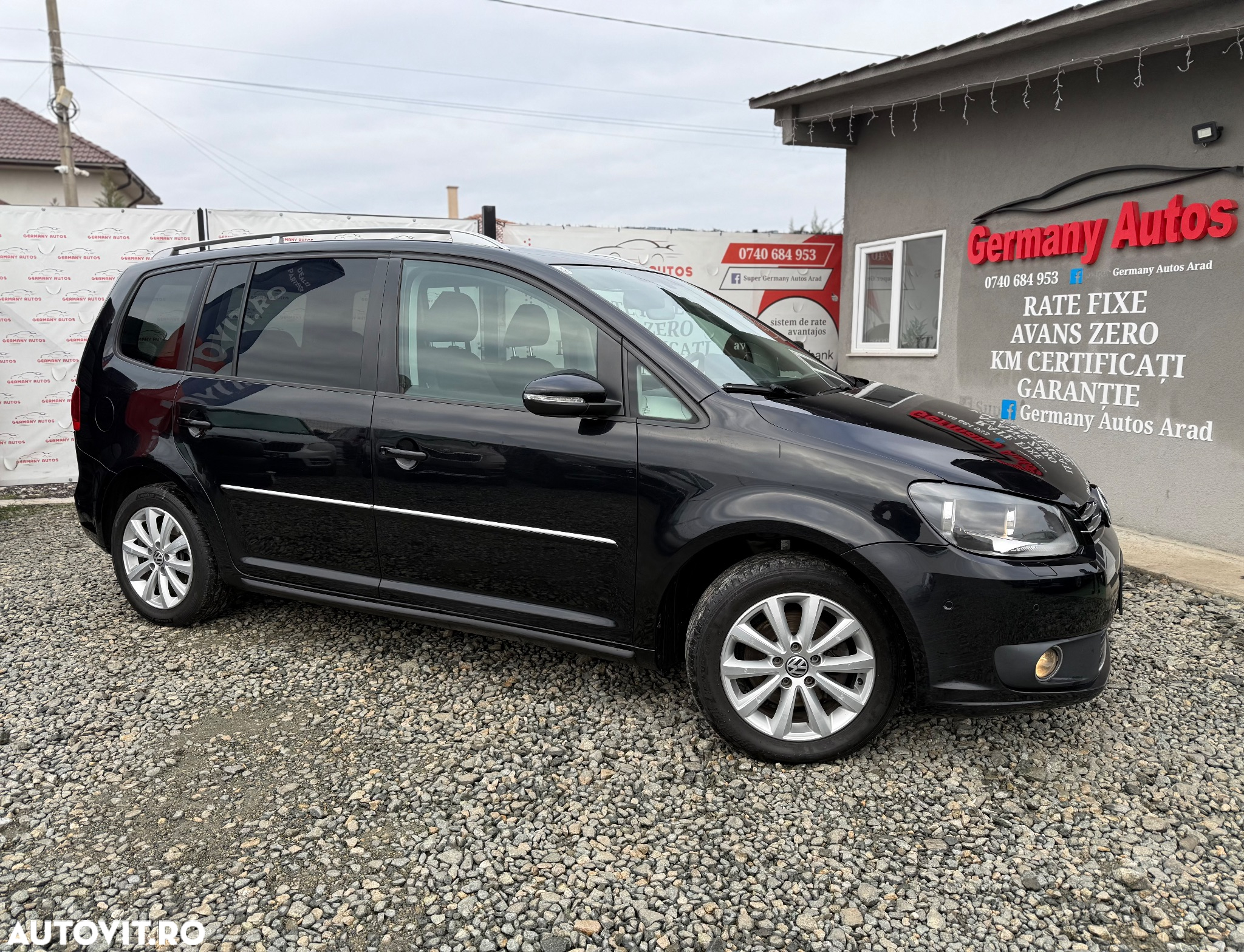 Volkswagen Touran 1.6 TDI DSG Highline - 10