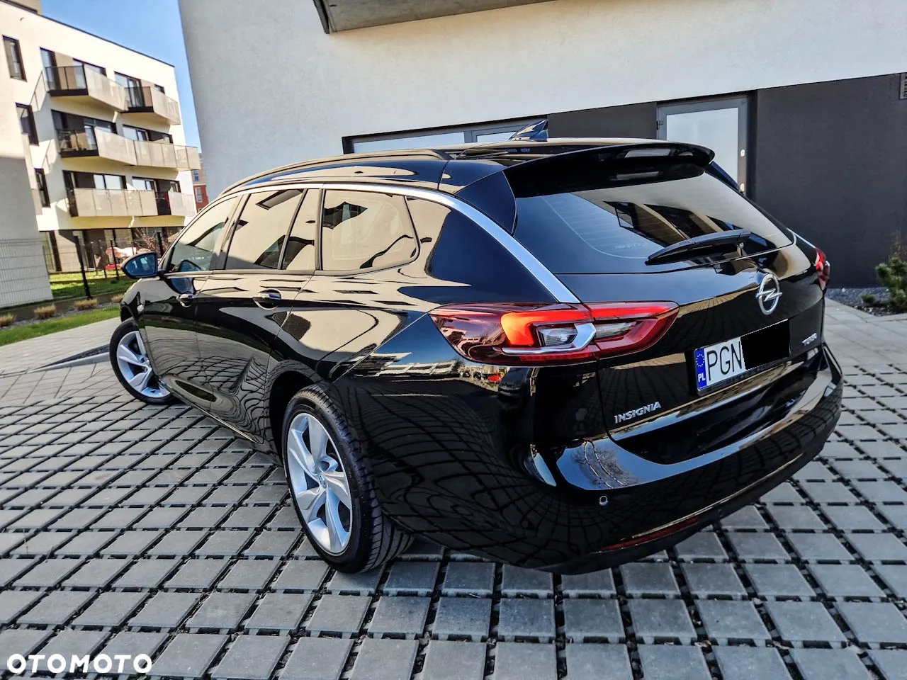 Opel Insignia Sports Tourer 2.0 Diesel Ultimate Exclusive - 2