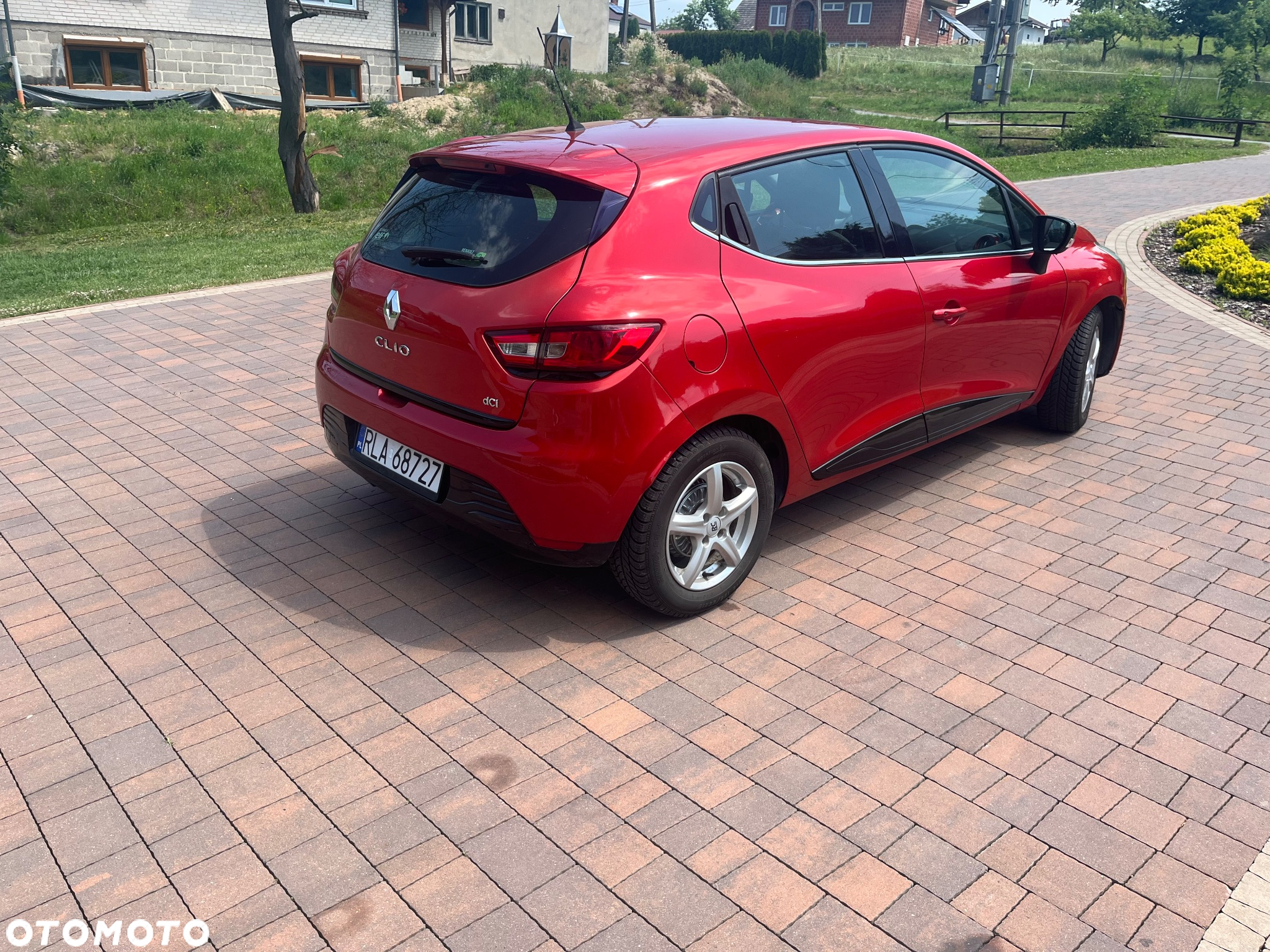 Renault Clio - 9