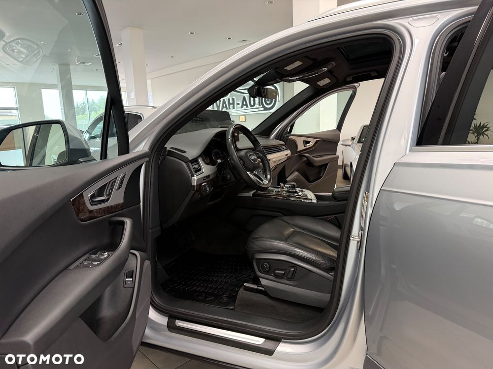 Audi Q7 - 24
