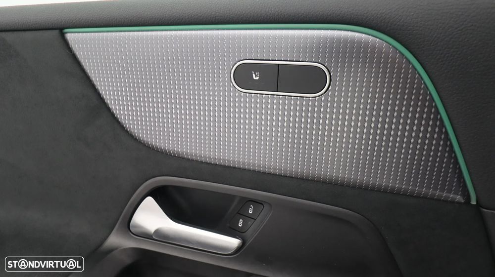 Mercedes-Benz EQB 250 AMG Line - 18