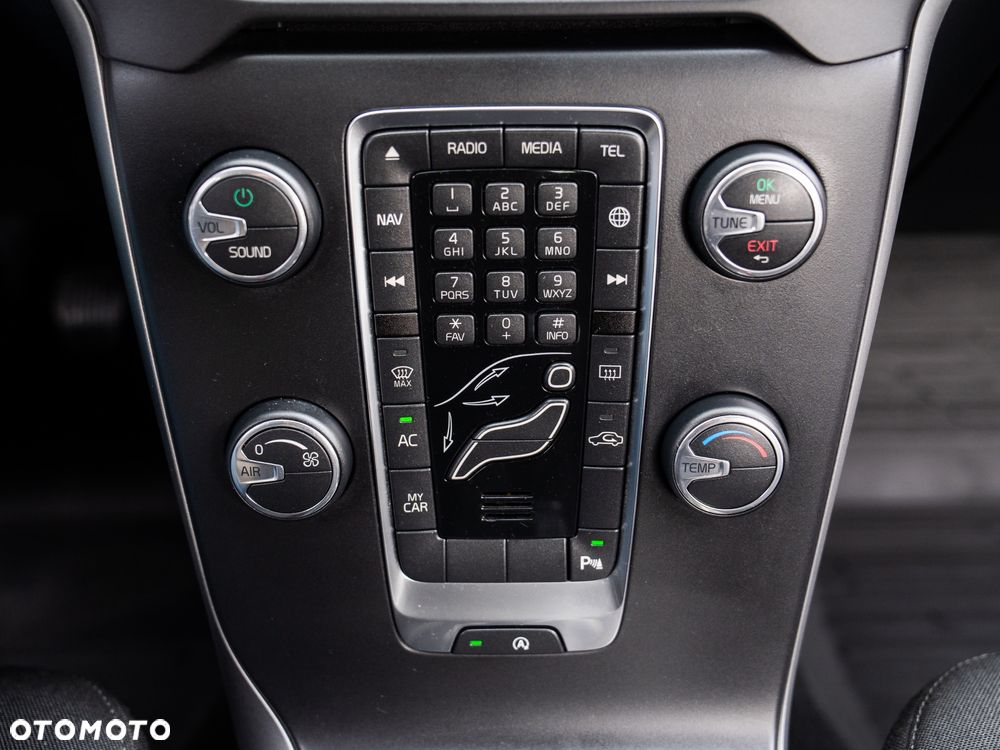 Volvo V40 D2 Kinetic - 21