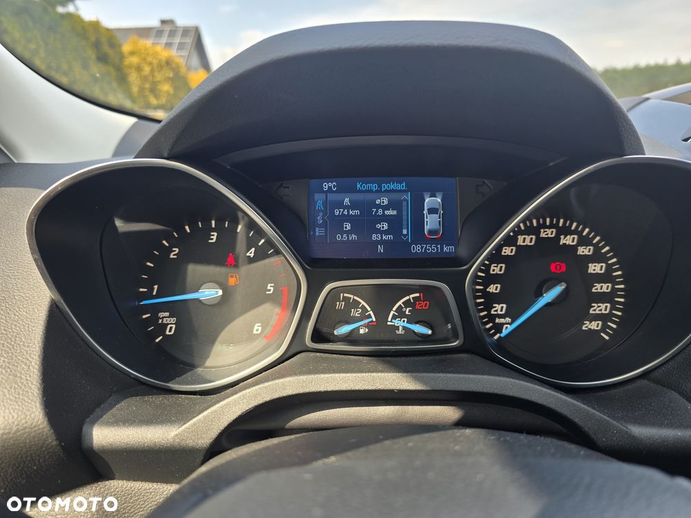 Ford Kuga - 17